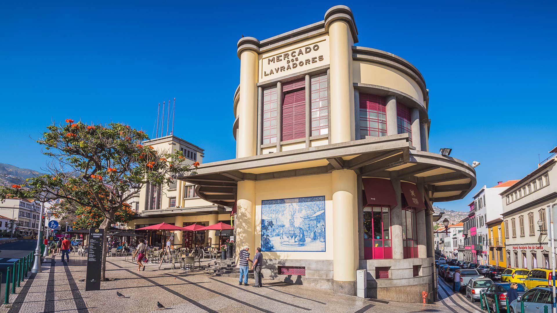 Mercado dos Lavradores (Farmers' Market)