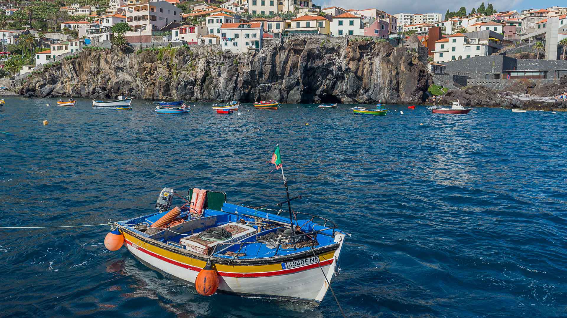 la baie de câmara de lobos 10