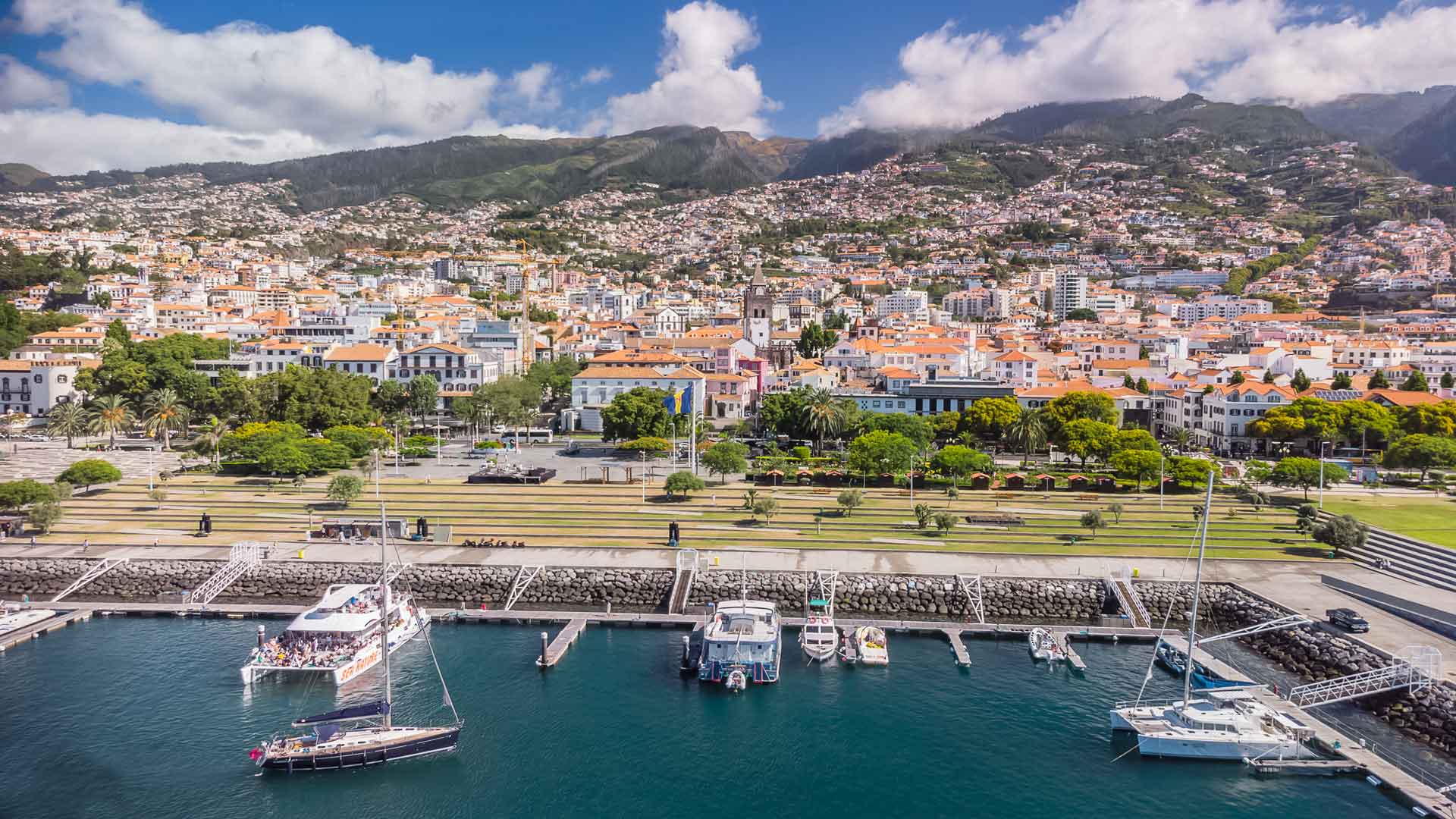 marina de funchal 4